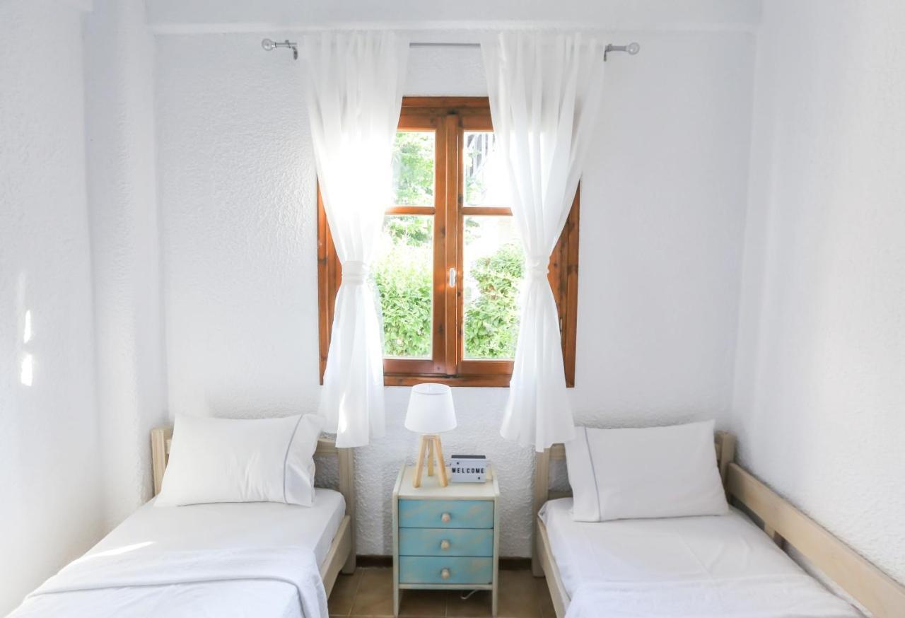 Beachfront Deluxe Apt. Pefkohóri Kültér fotó