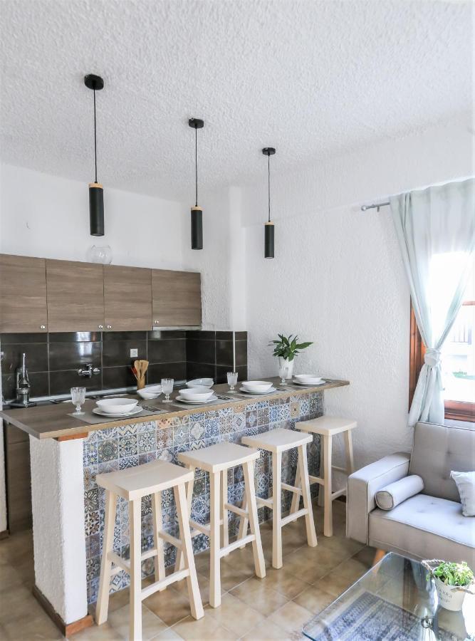 Beachfront Deluxe Apt. Pefkohóri Kültér fotó