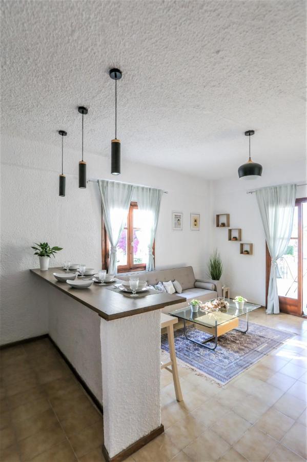 Beachfront Deluxe Apt. Pefkohóri Kültér fotó